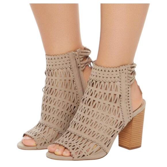 Jeffrey Campbell Ottawa Cutout Peep-Toe Shooties Gray – Size 8.5 - Picture 2 of 9